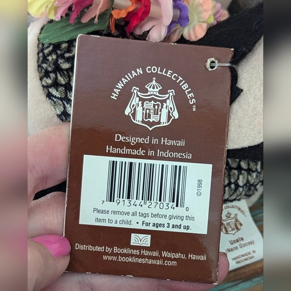 Hawaiian Collectibles Passport #014954 "Unele" Nene Goose - Picture 11 of 13